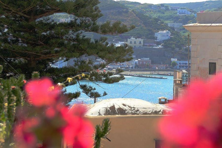 Maridea - Marlin Apartment Ponza Exterior photo